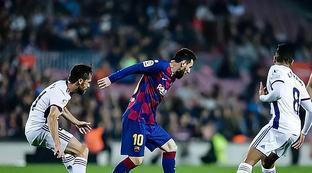 通过科技融 通过科技融